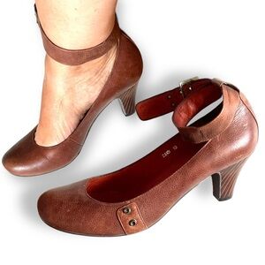 NWOT Jeffrey Campbell Brown Leather Strap Heel 
Pumps, new without box